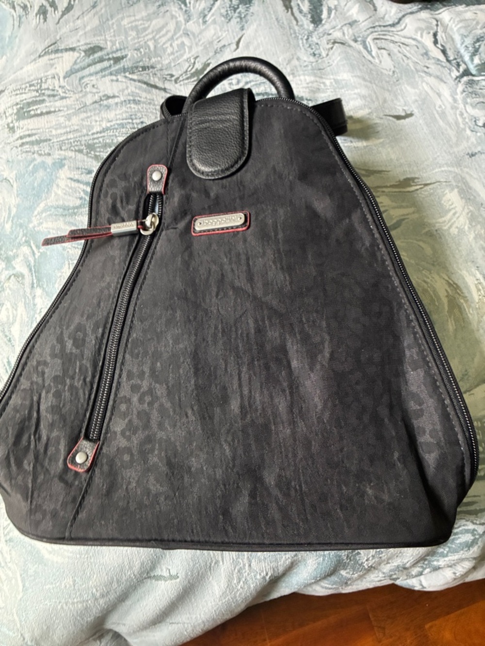 Baggallini Black Triangle Backpack - Sleek Everyday Carry